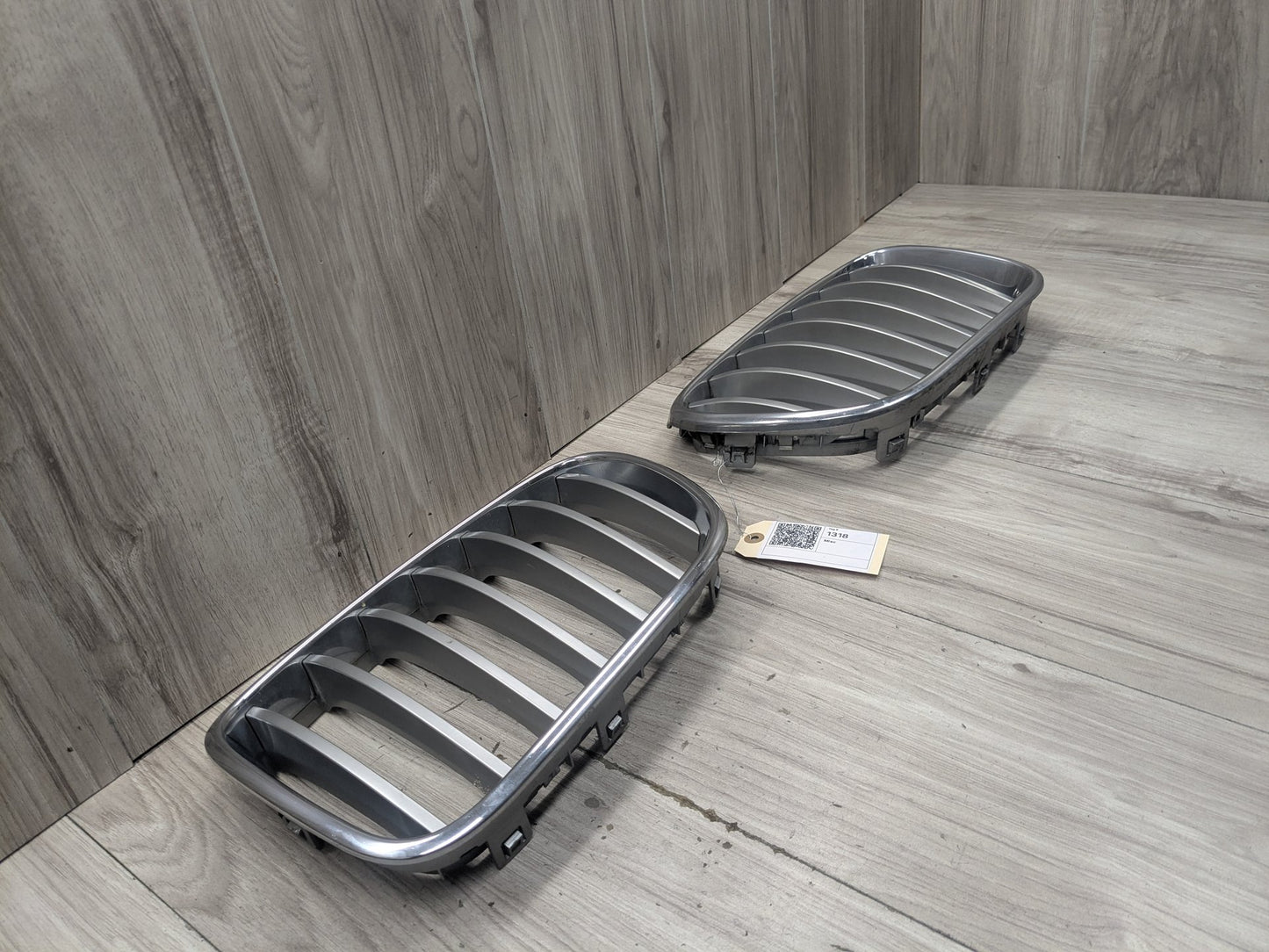 2011 - 2017 BMW X3 F25 Front Left Right Upper Bumper Cover Kidney Grilles SET 7210725 N20B20O0
