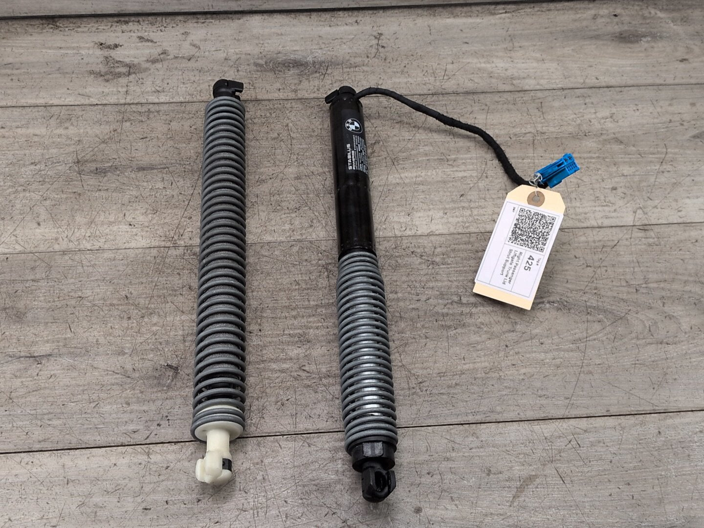 16-19 OEM BMW G12 740 750 M760 Right Passenger Electric Trunk Lid Shock Strut