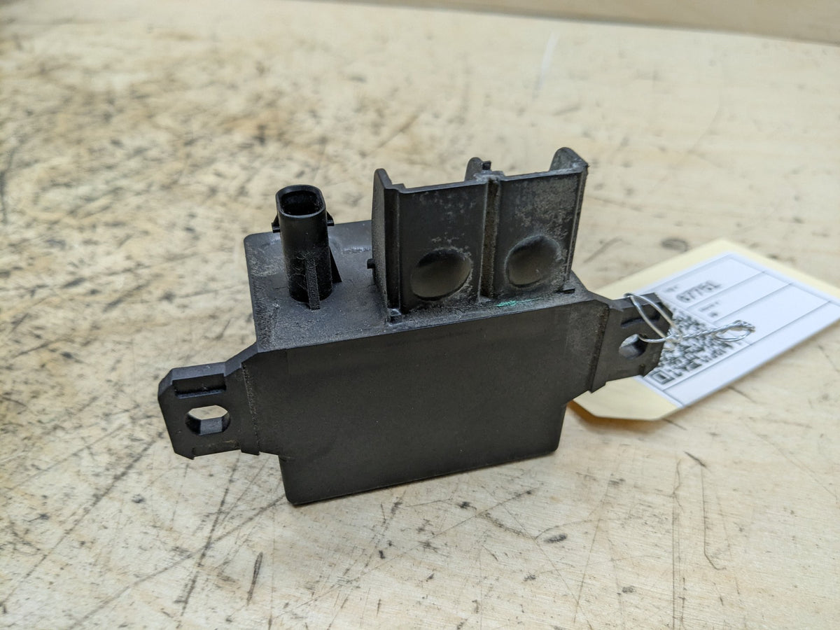 OEM BMW F10 F13 F02 F30 F32 F80 F82 F85 M3 M4 M6 Cooling Fan Relay Control 130A