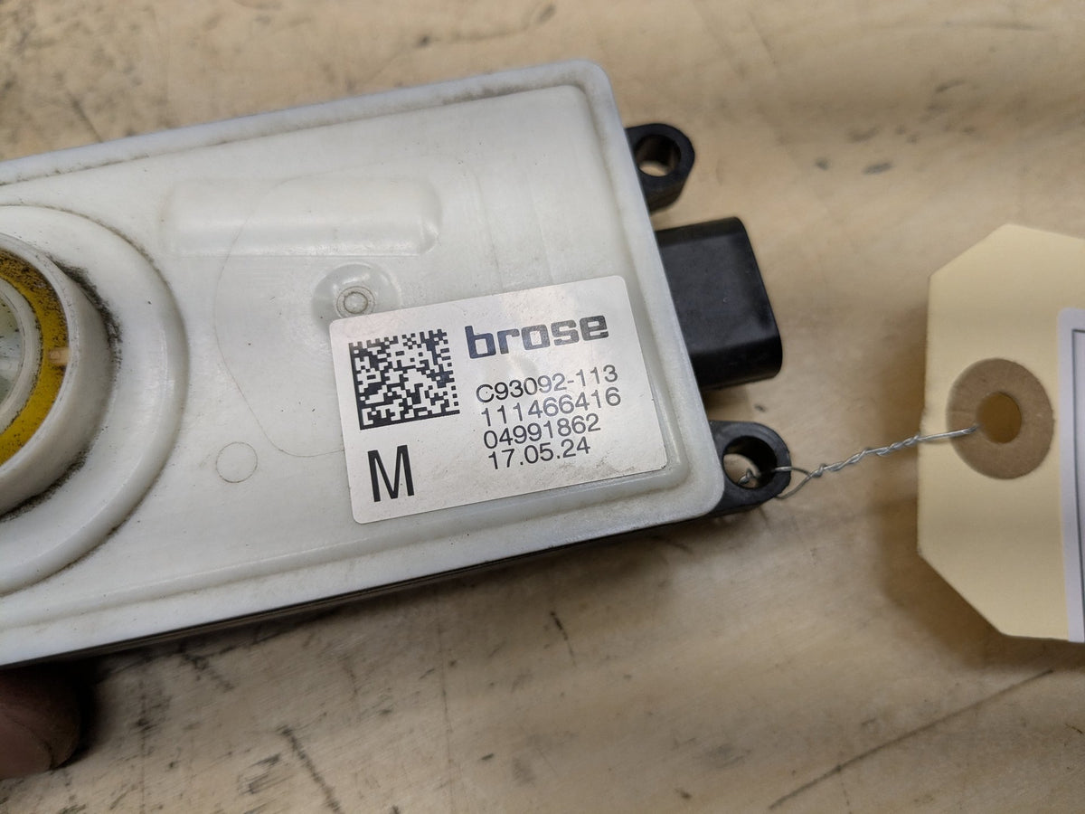 2018-2023 BMW M550i G30 Front Bumper Air Flap Shutter Motor Actuator 9854640