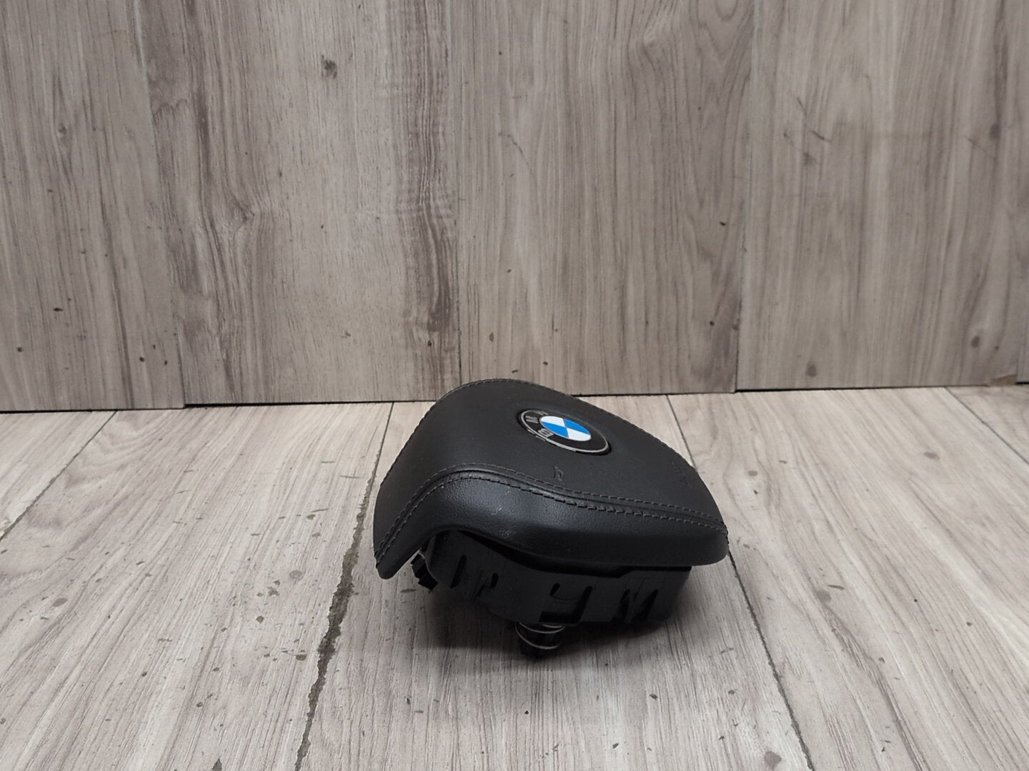 OEM BMW G11 G12 G14 G15 G16 Front Driver Leather Steering Wheel Airbag Air Bag