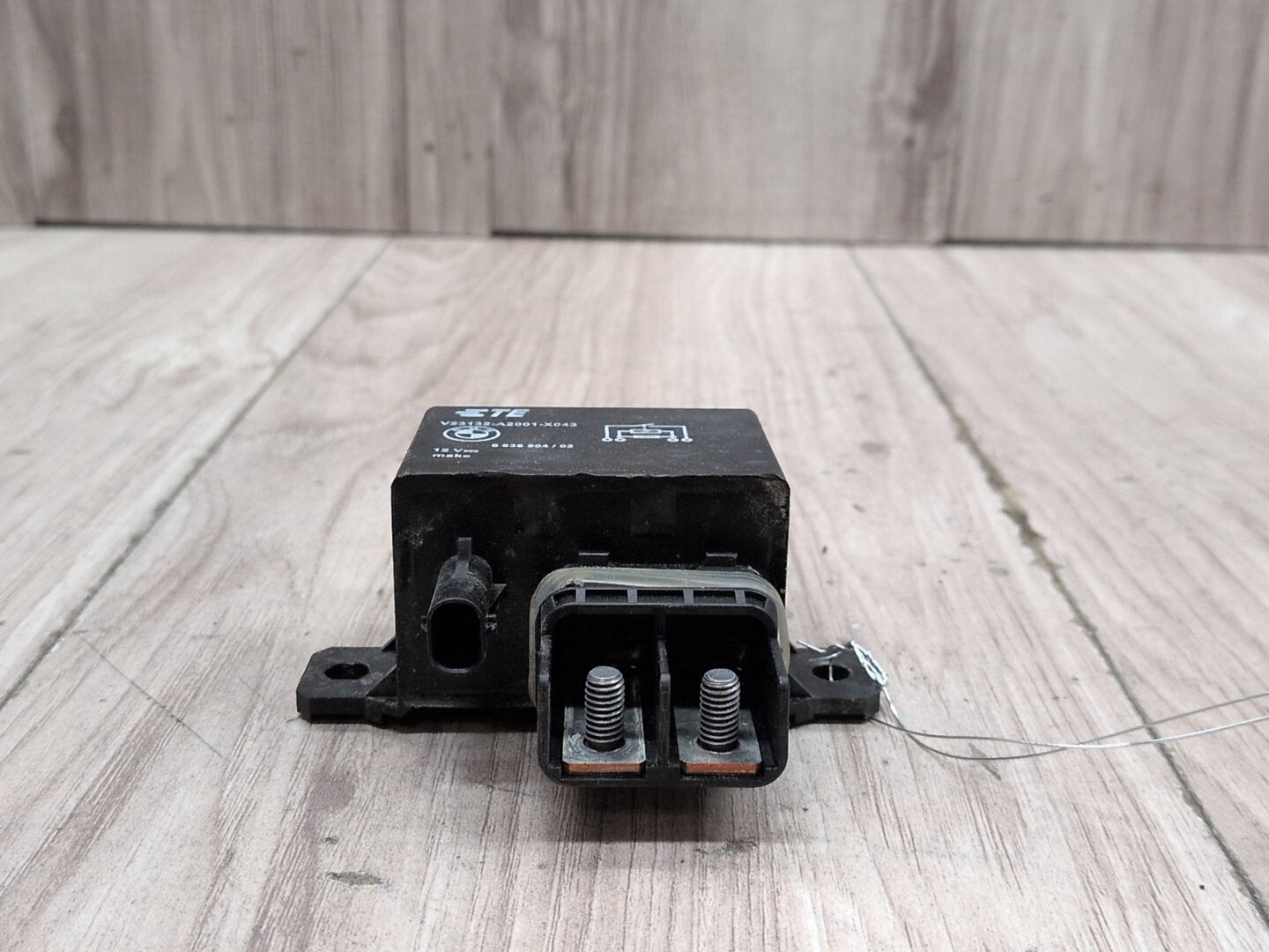 2019 - 2026 BMW X5 G05 Cooling Fan Relay Module 6836504 N63B44M3