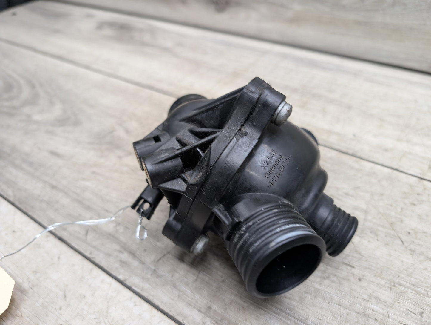 2007-2013 BMW E93 328i N52B30M1 Engine Motor Heat Coolant Thermostat 7549476