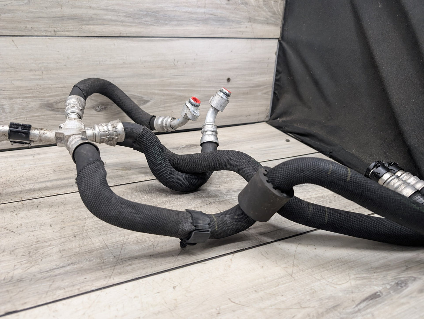 2015 - 2019 BMW X6 F86 Transmission Oil Cooler Hose Pipe Lines 7850110 S63B44T2