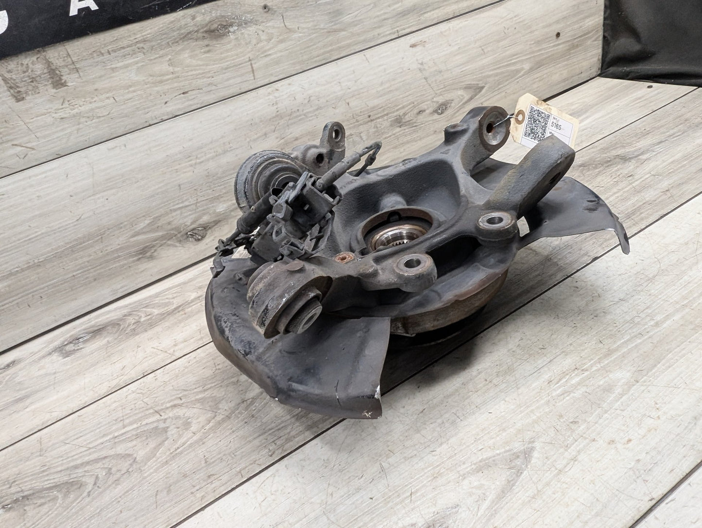 2014-2019 BMW 340 F34 Rear Left Driver Spindle Knuckle w/ Bearing 6798983