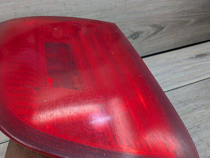 07-10 OEM BMW E93 328 335 M3 CONVERTIBLE Rear Right Passenger Trunk Tail Light