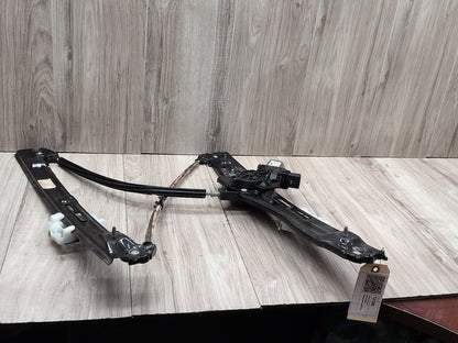 2011 - 2017 BMW X3 F25 Front Left Driver Door Window Glass Regulator w/ Motor 7258533 N20B20O0