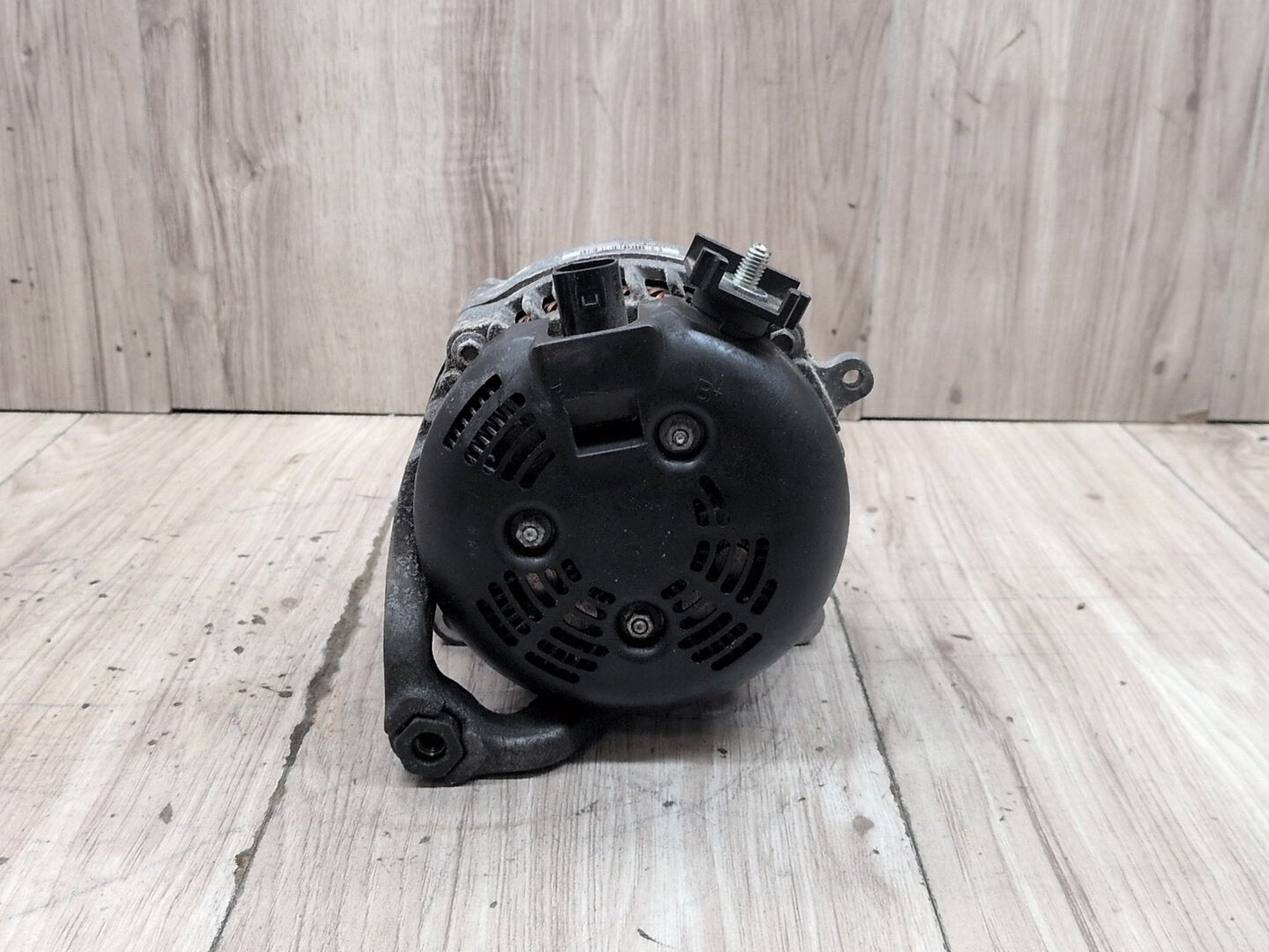 OEM BMW E84 F10 F22 F25 F30 F32 F36 N20 N26 Charging Alternator Generator 210A