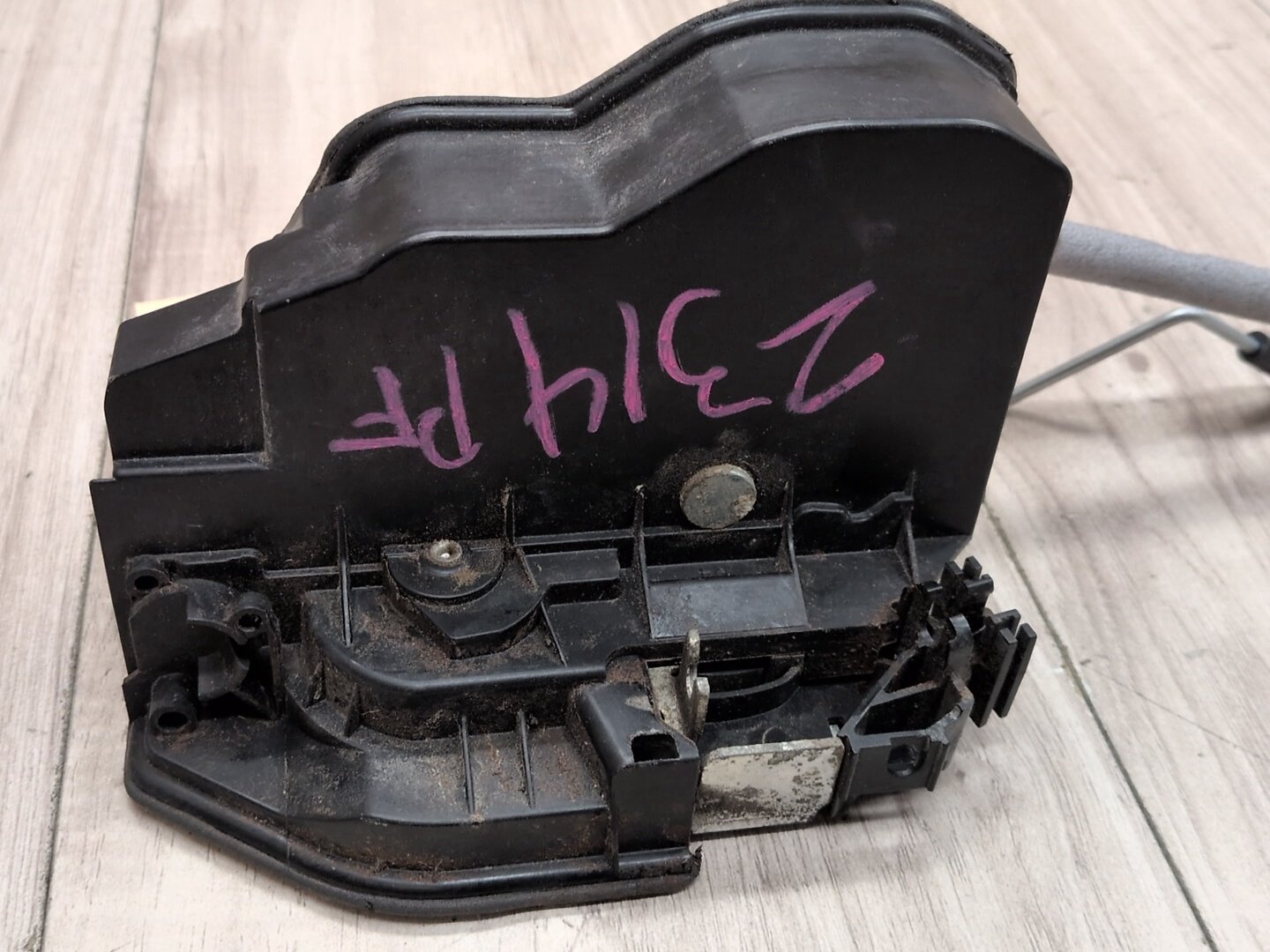 07-14 OEM BMW E70 E71 E72 X5 X6 Right Passenger Door Actuator Latch Lock