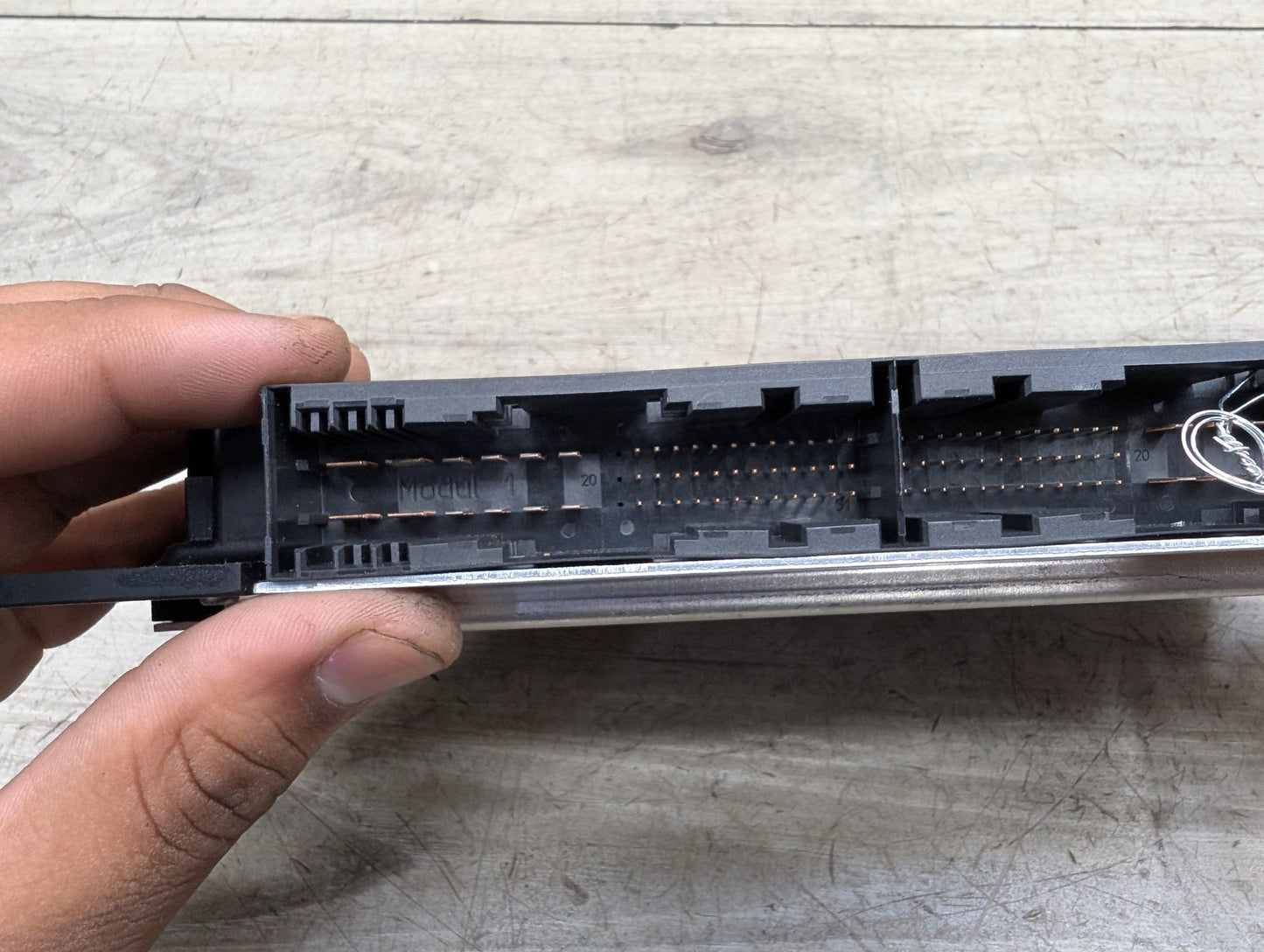 2008-2013 BMW 128i E82 FRM Headlight Footwell Module 9197177