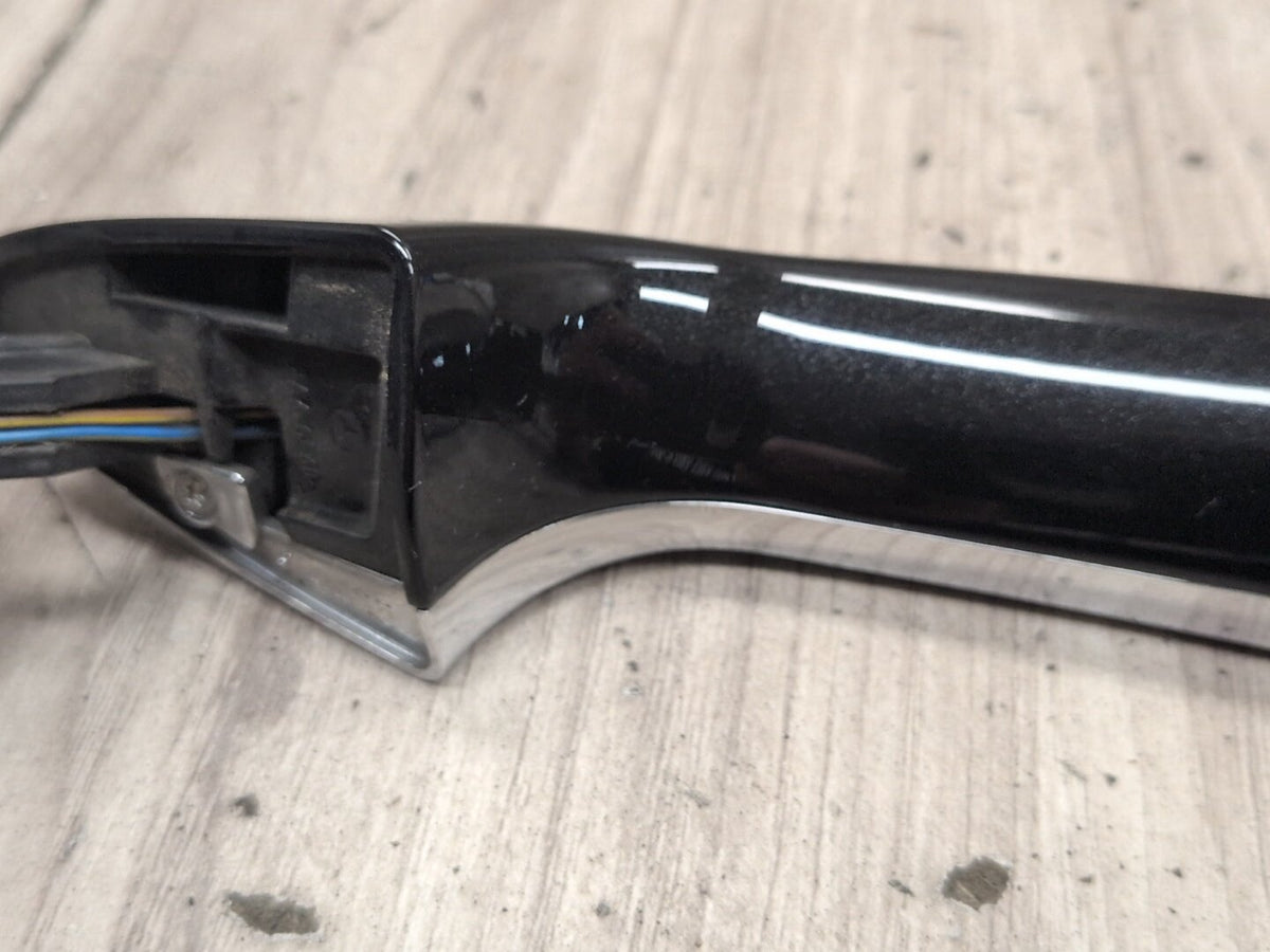 2009-2012 Mercedes-Benz E550 W212 Front or Rear Left Driver Exterior Door Handle w/ Comfort Access OEM