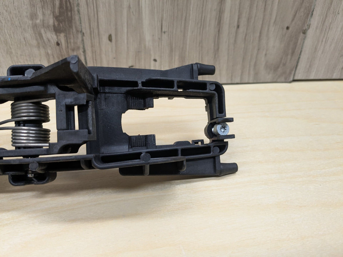 2009-2011 Mercedes-Benz SLK-Class R171 Front Left Door Handle A1717600134 OEM