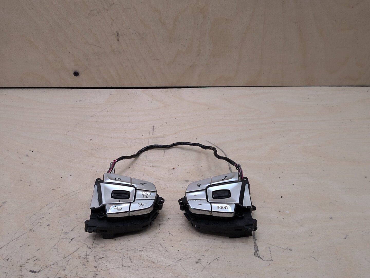 16-19 OEM BMW G11 G12 740 750 M760 SPORT Steering Wheel Multi Switch Button