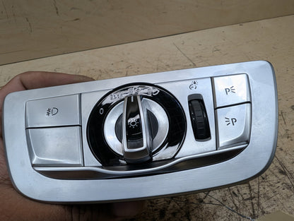 2016-2019 BMW 740Li G12 Headlamp Switch 9472976 OEM