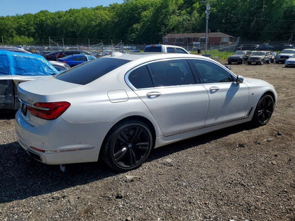 2016 BMW 750i G12
