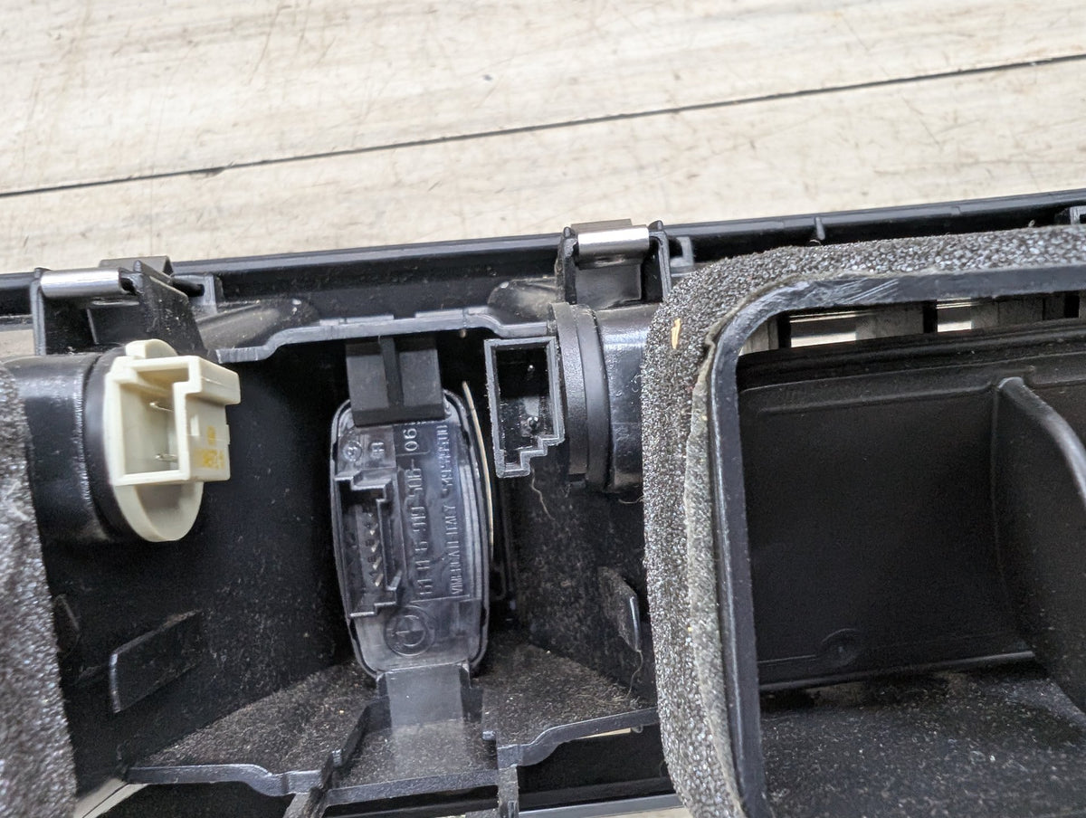 2007-2013 BMW X5 E70 Dashboard Dash Board Middle Center Air Vent 9210705 OEM