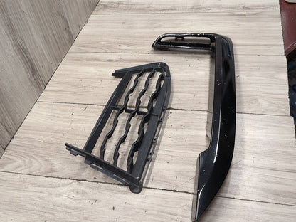16-19 BMW 740 G11 G12 Front Right Passenger Bumper Cover Grille M Sport Set OEM