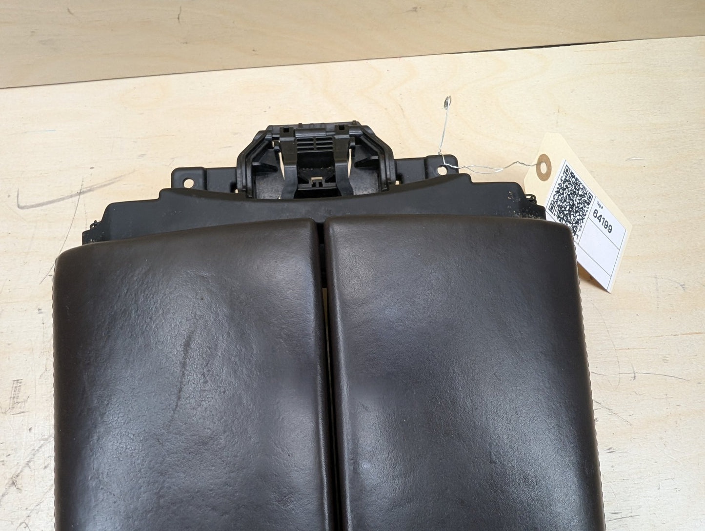 2016-2022 BMW 750i G12 Center Console Armrest Arm Rest 9354625