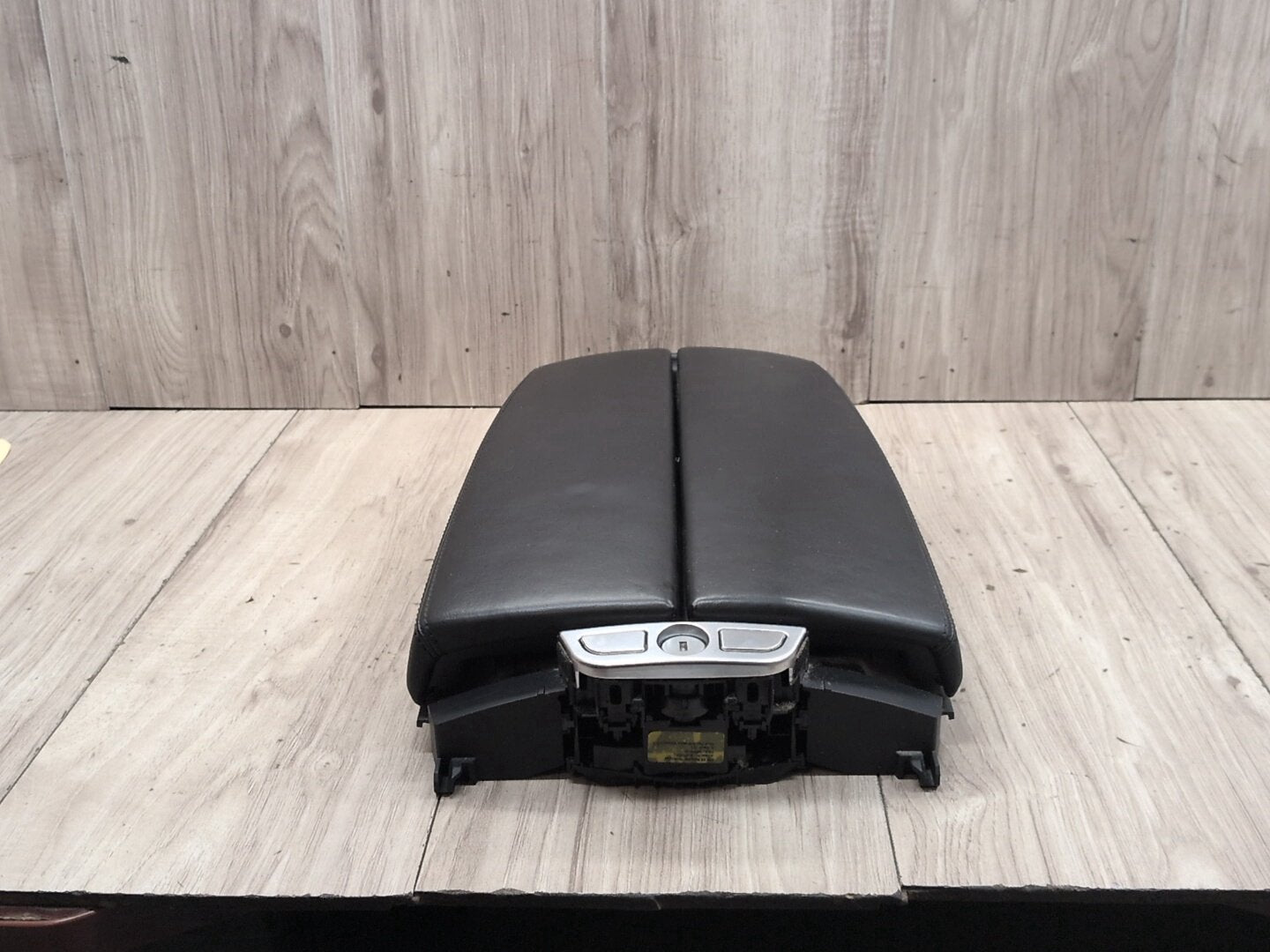 2012-2018 BMW M6 F06 Center Console Armrest Arm Rest 8055835