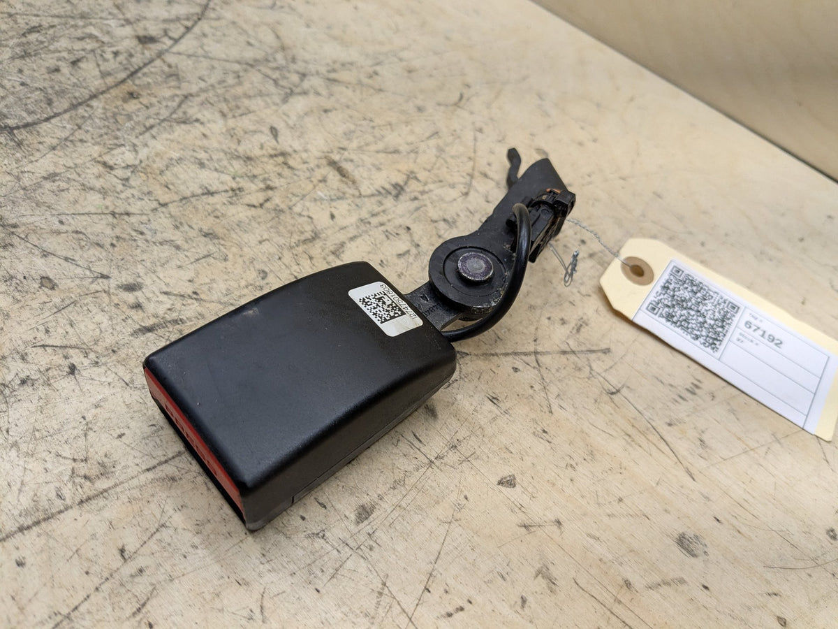 OEM BMW F90 M5 G30 530 540 M550 Rear Right Passenger Seatbelt Seat Belt Buckle