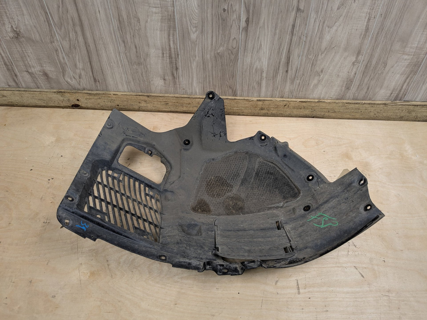OEM BMW G30 530 540 M550 Left Driver Side Fender Liner Wheel Splash Shield