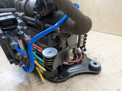 16-22 OEM BMW G11 G12 740 750 M760 Air Suspension Compressor Pump Module Motor