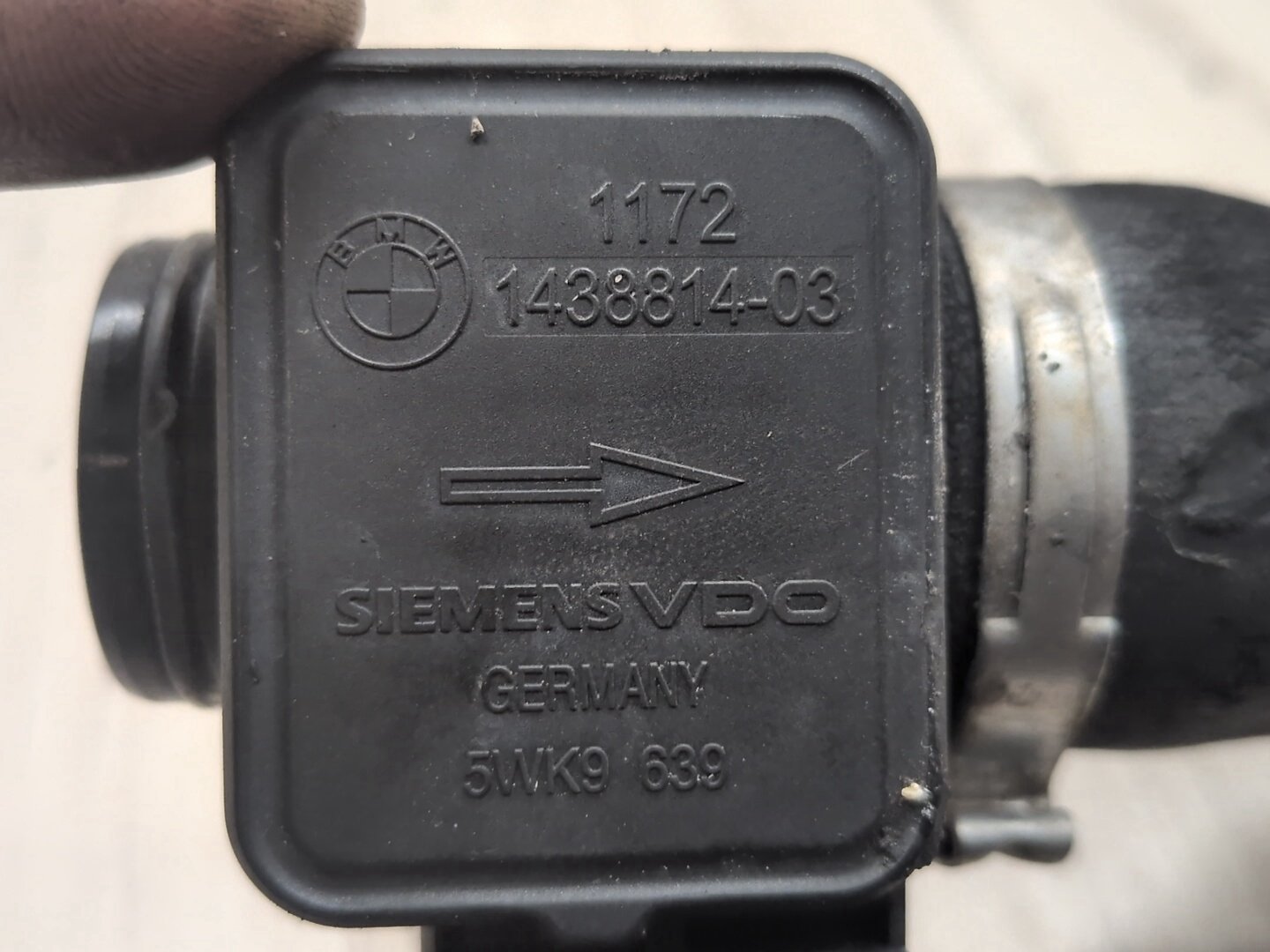 2004-2010 BMW M6 E64 Maf Air Flow Mass Sensor 1438814 OEM