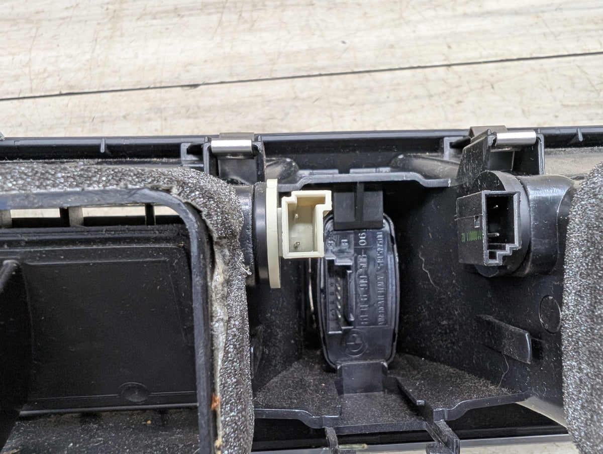 2007-2013 BMW X5 E70 Dashboard Dash Board Middle Center Air Vent 9210705 OEM