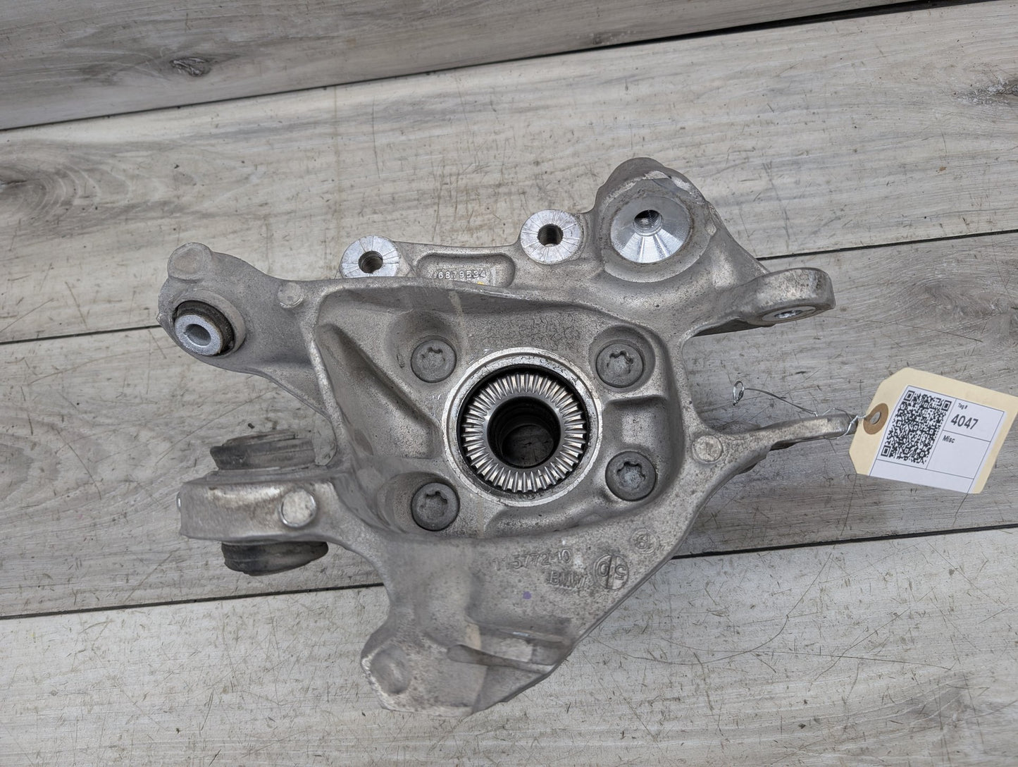 2020 BMW 330i G20 Rear Right Passenger Spindle Knuckle w/ Bearing 6879532