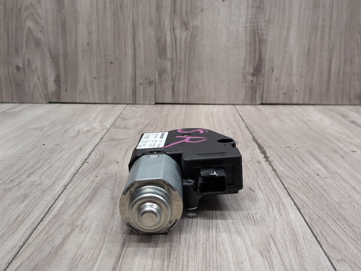 2017-2023 BMW M550i G30 Sunroof Sun Roof Glass Motor 7316536 OEM