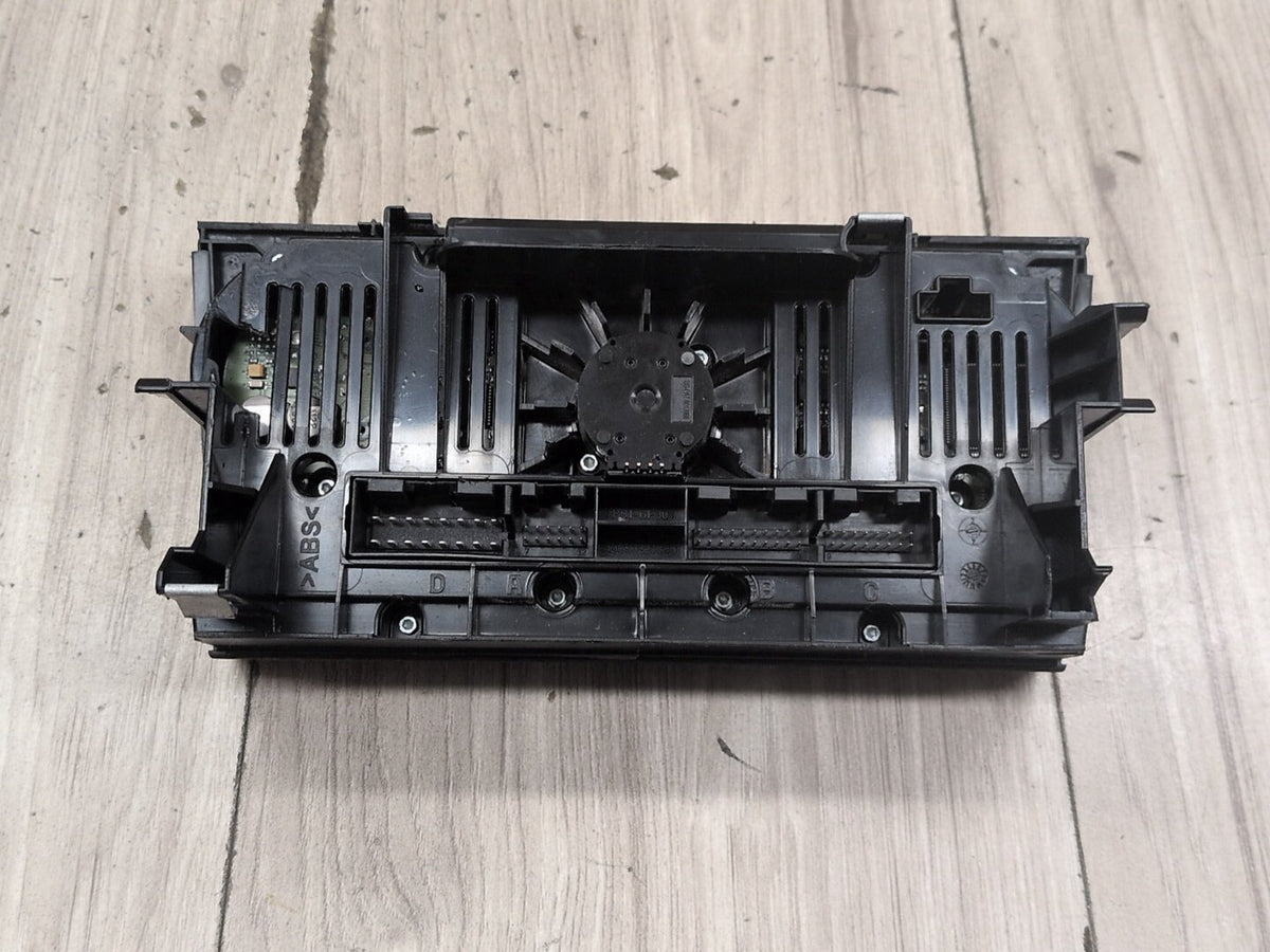 2015-2018 Audi Q3 8U Front AC Heater Climate Control Switch 8U0820043J OEM