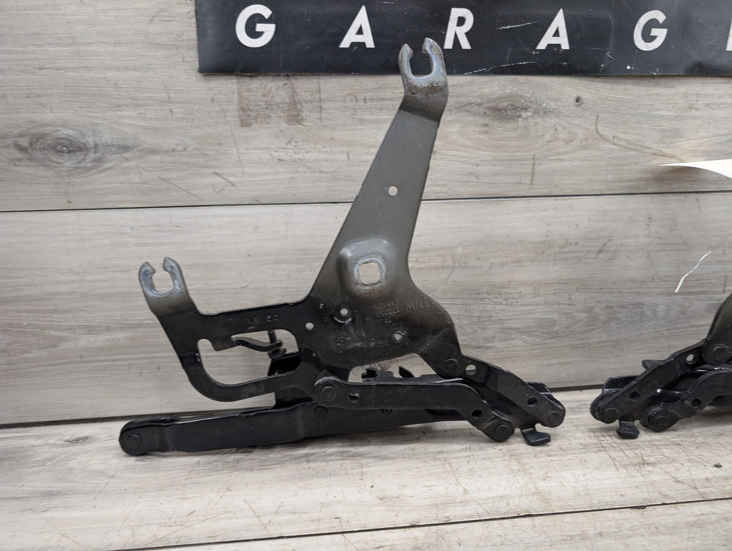 OEM BMW F15 F16 F85 X5 X6 Left Right Hood Hinge Support Bracket Brace SET