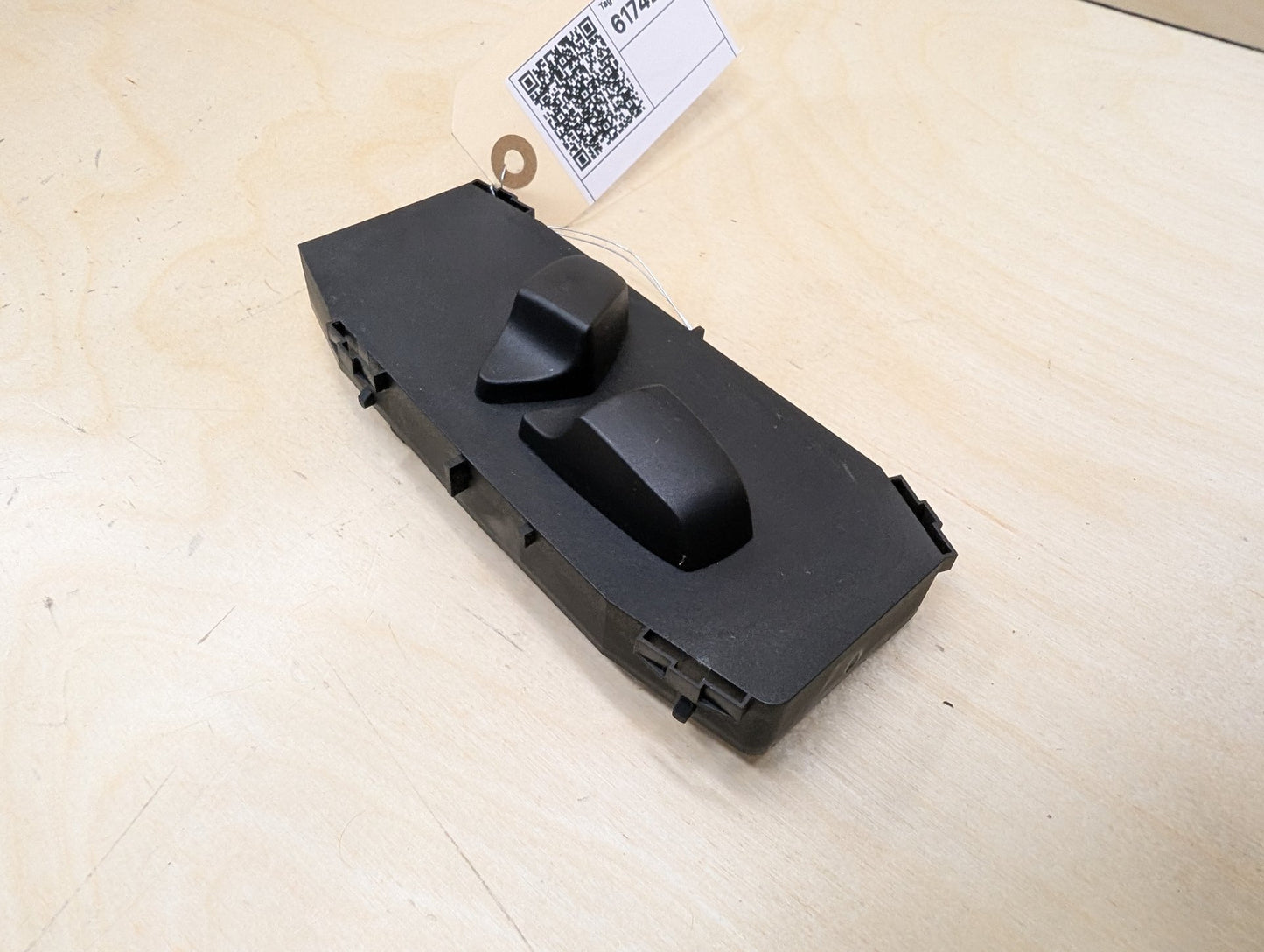 07-13 OEM BMW E93 328 335 M3 Front Right Passenger Seat Control Switch