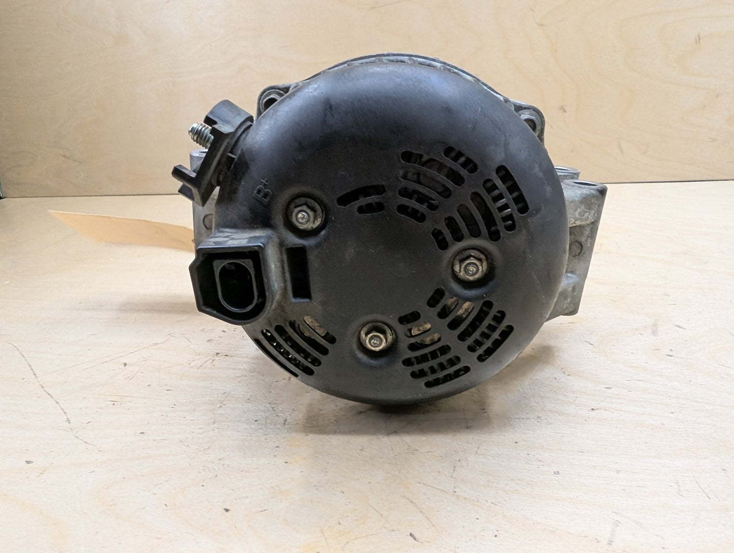 OEM BMW F10 F13 F15 F22 F25 F30 F32 F33 F36 Engine N55 Alternator Generator 215A