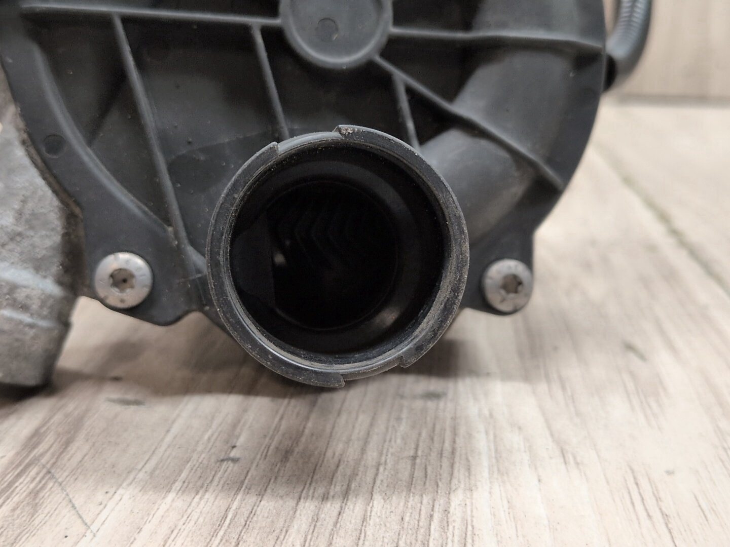 2008 - 2017 Audi S5 8T Secondary Smog Air Injection Pump 70363505