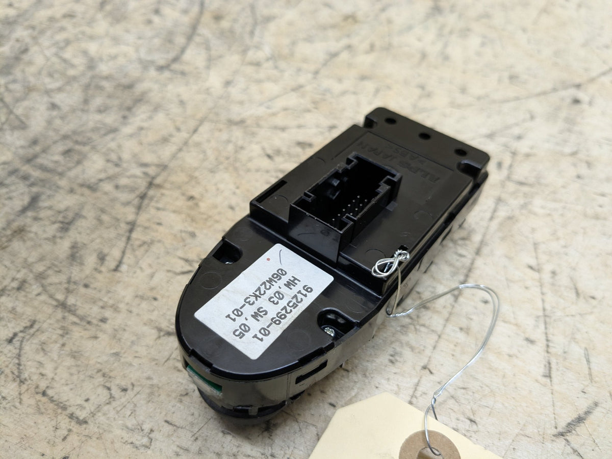 2007-2013 BMW 335i E92 Front Left Driver Door Master Window Switch 9125299 OEM