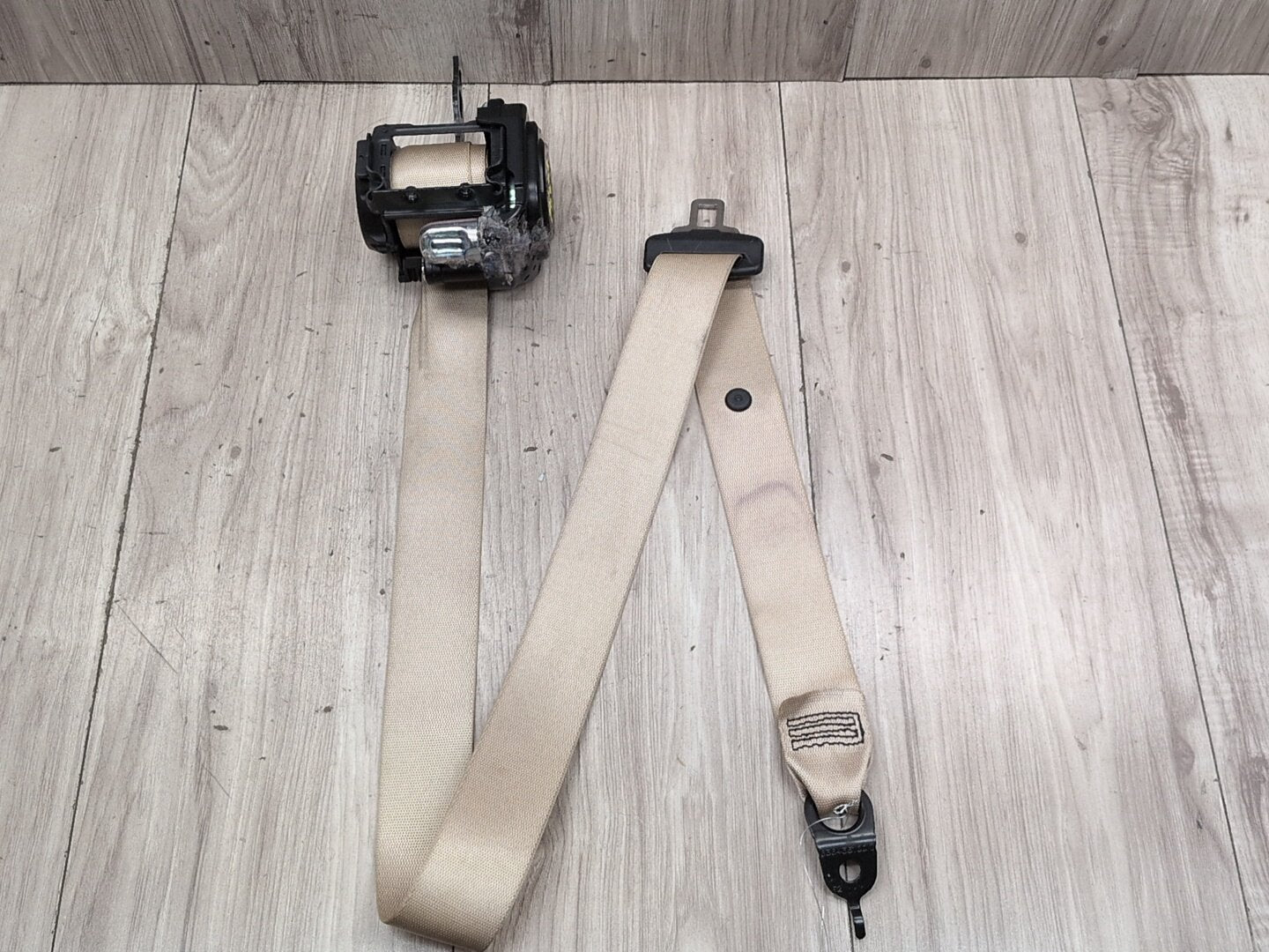 2019-2026 BMW 330i G20 Rear Left or Right Seatbelt Seat Belt Retractor 7496265