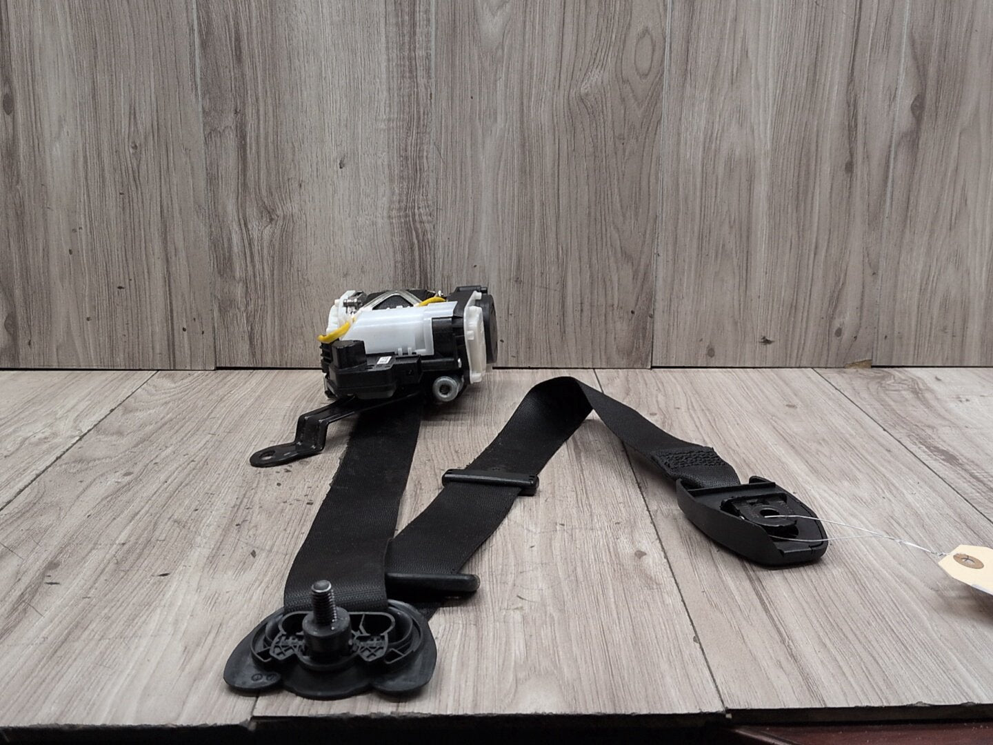 OEM BMW F97 F98 G01 G02 X3 X4 X3M Front Left Driver Seatbelt Seat Belt Retractor