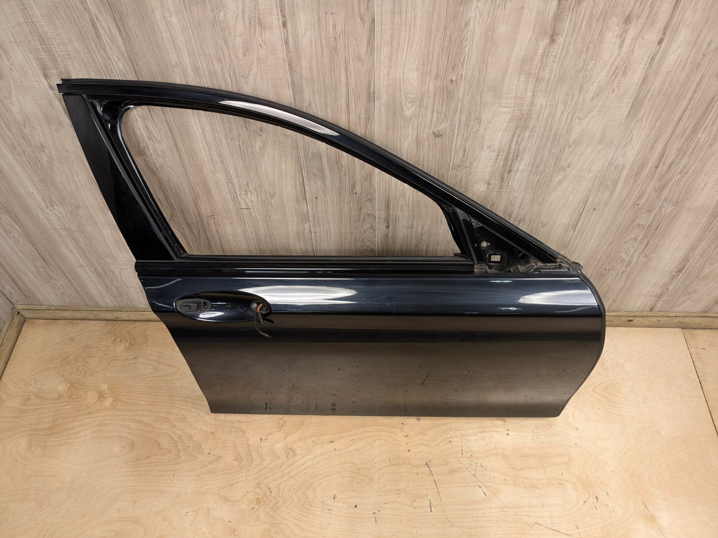 16-22 OEM BMW G11 G12 740 750 M760 Front Right Passenger Door Shell Panel Black 475