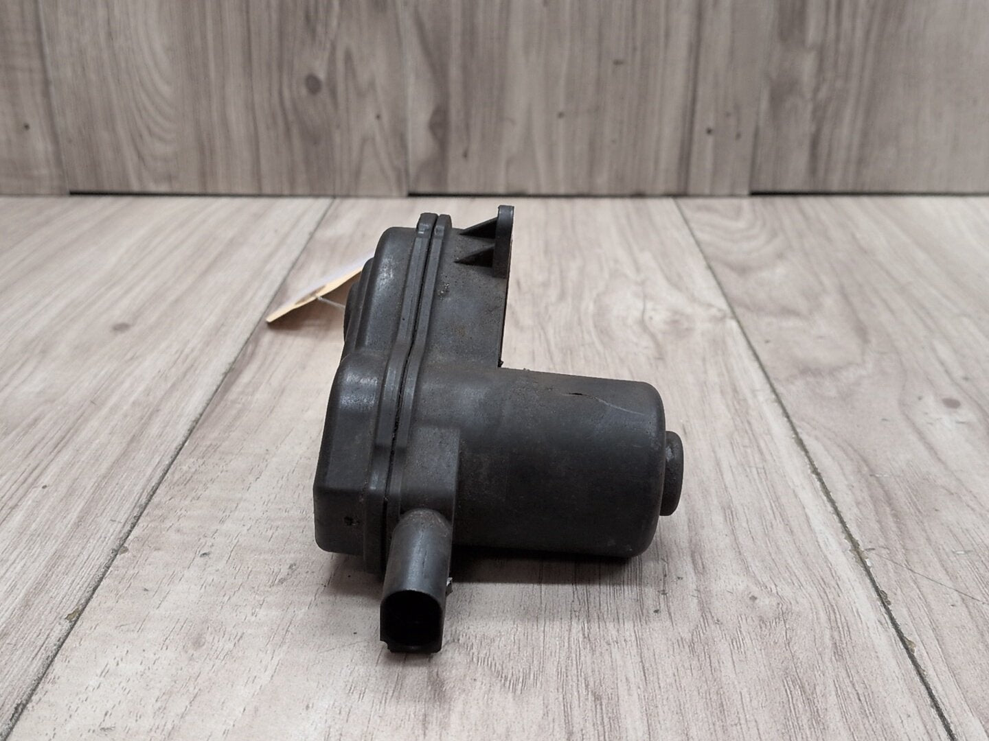 2008 - 2017 Audi S5 8T Rear Left or Right Brake Caliper Actuator 32347485B