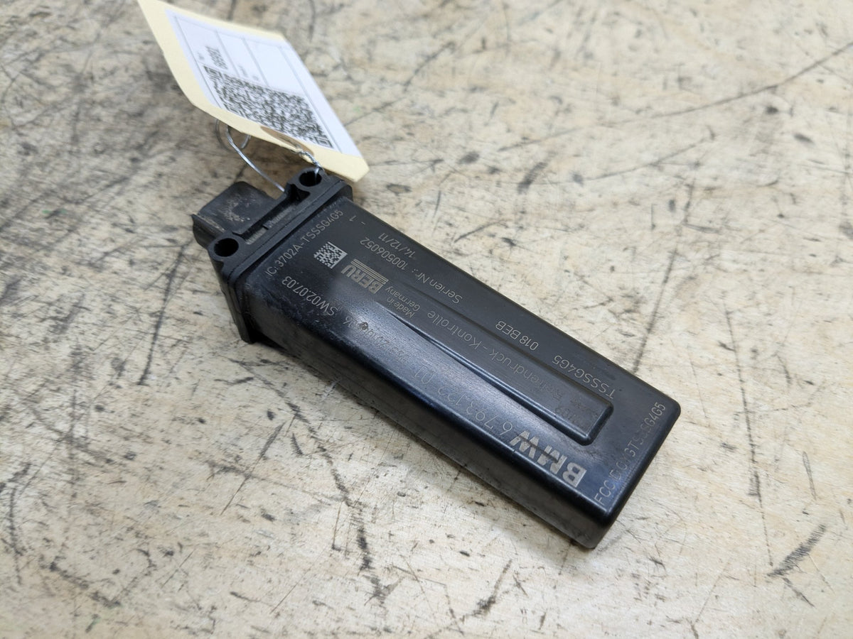 OEM BMW E70 E71 E82 E88 E89 E92 E93 Tire Pressure Control Unit Module RDC