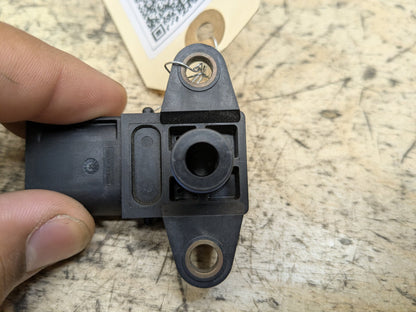 2016-2019 BMW 740i G12 Fuel Tank Ventilation Breather Valve 8617097 OEM