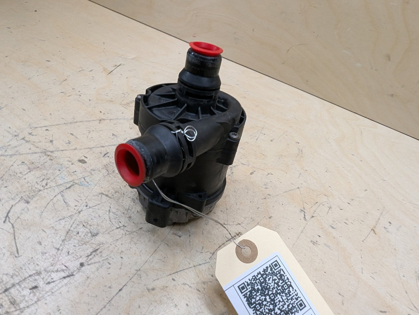 16-24 OEM BMW F90 G11 G12 G30 M5 Engine Electric Auxiliary Water Coolant Pump