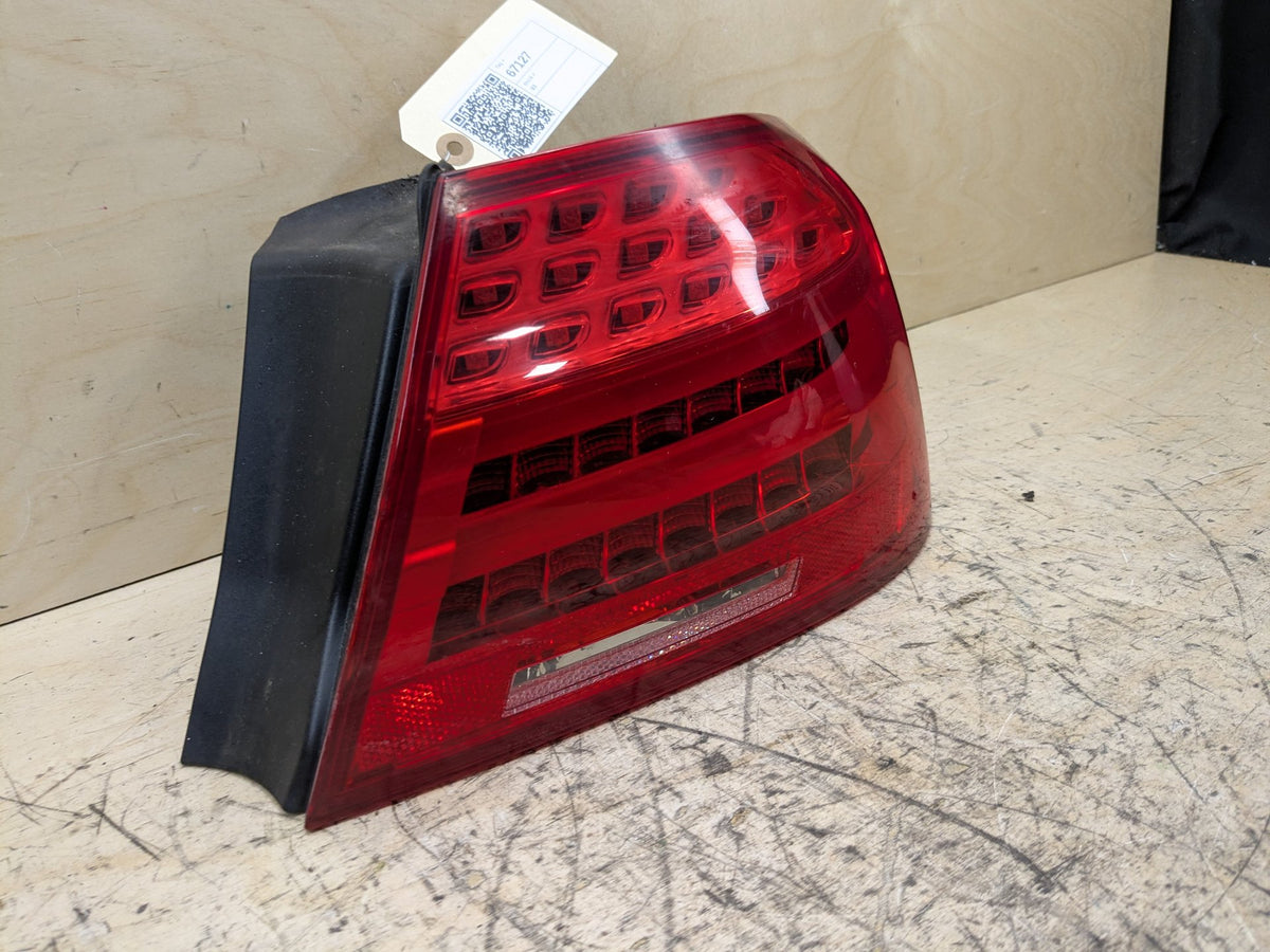 11-13 OEM BMW E92 328 335 M3 Coupe LCI Rear Right Passenger Outer Tail Light