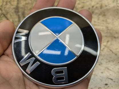 2016-2019 BMW 750i G12 Emblem Badge Symbol Logo 8132375 OEM