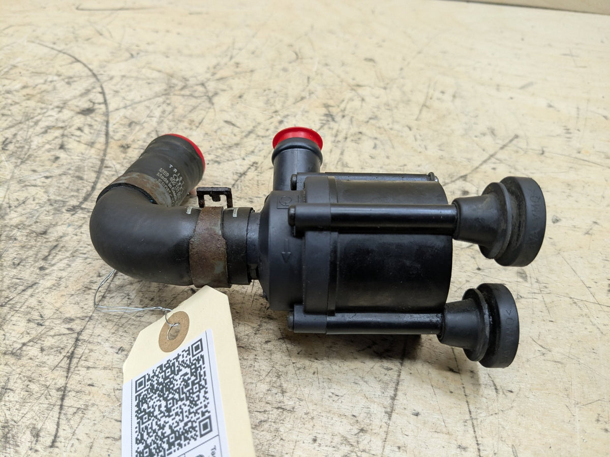 2012-2018 Audi C7 A6 CYNB Engine Motor Cooling Auxiliary Water Pump 06H121601P