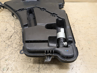 OEM BMW G12 G30 540 M550 750 M760 Windshield Wiper Washer Reservoir Tank Pump