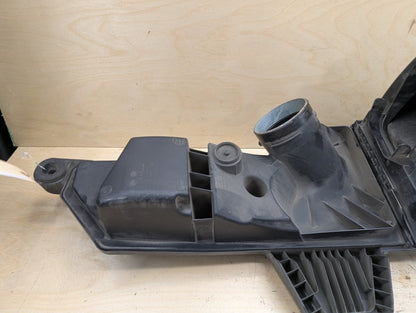 2012-2018 BMW F30 320i N20B20U0 Engine Air Filter Box Assembly 7597589