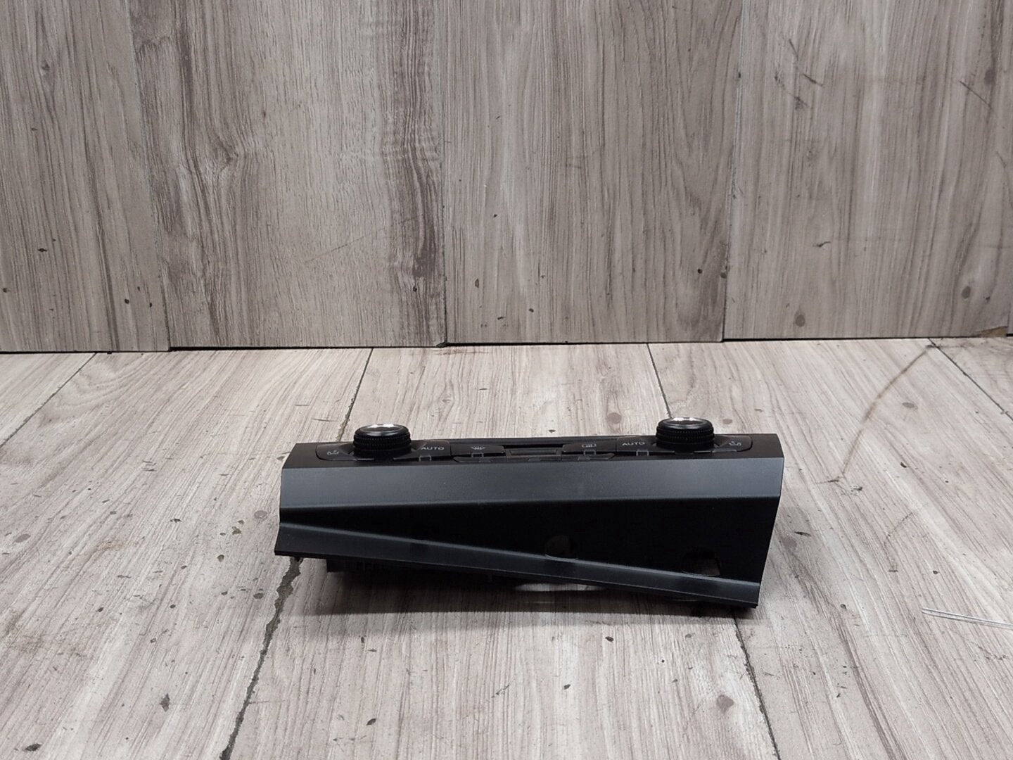 2010-2016 Audi S4 B8 Front AC Heater Climate Control Switch 8T1820043AQ OEM