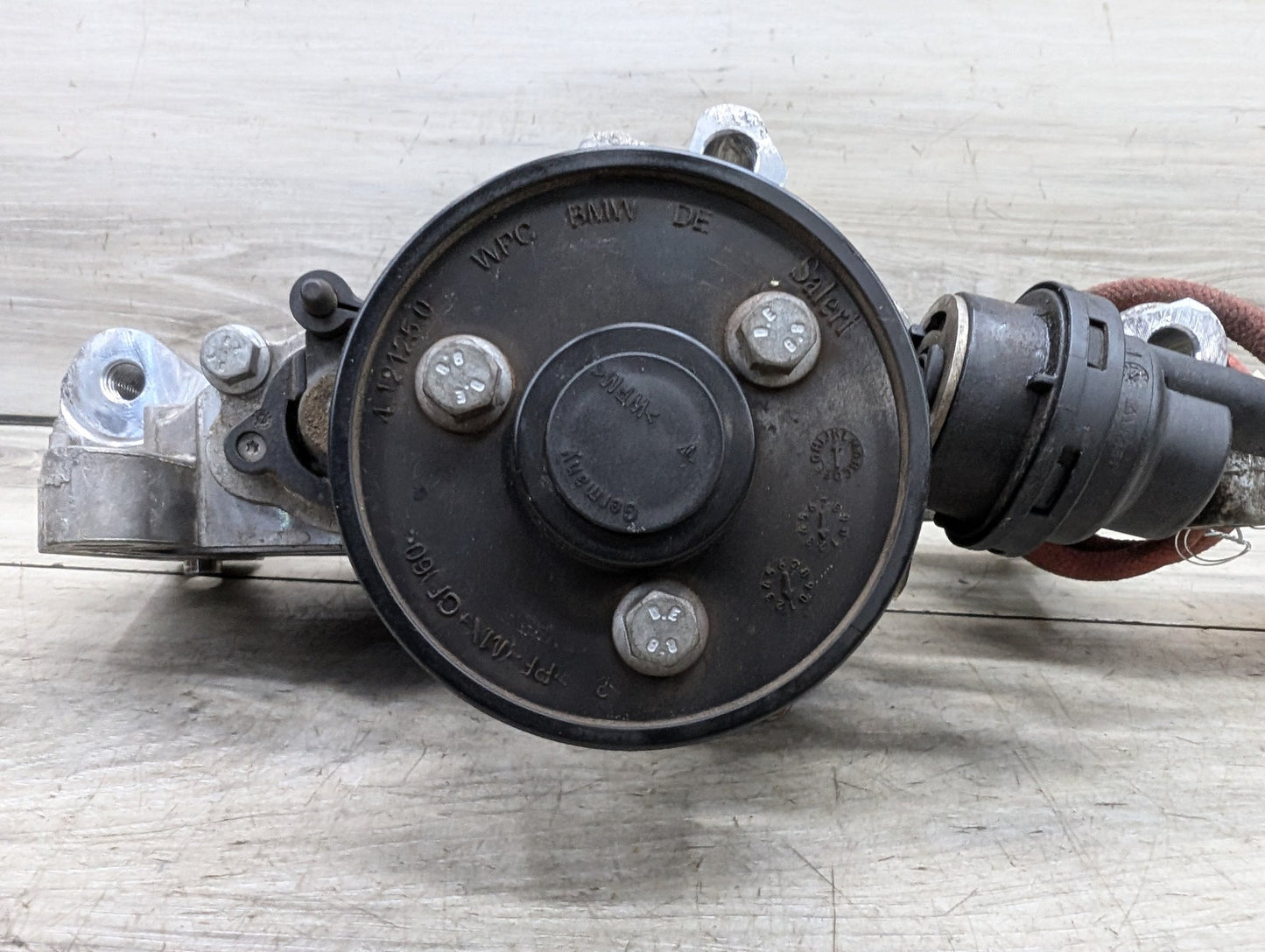 OEM BMW F22 F23 F30 G01 G02 230 330 X3 Engine B46 B48 Coolant Pump With Support